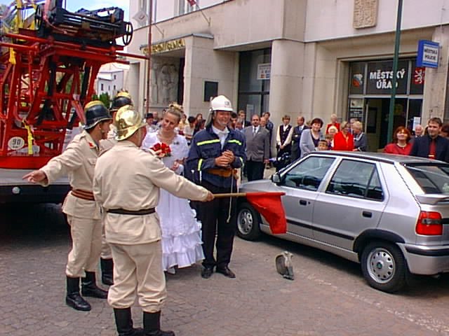Novomanel chvli ped startem 